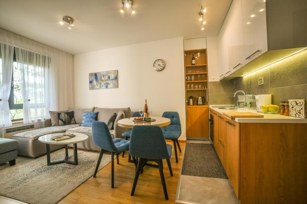 Apartman Silver Lux Lägenhet Zlatibor Exteriör bild